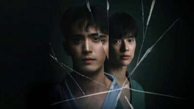 Ai Ở Trong Gương